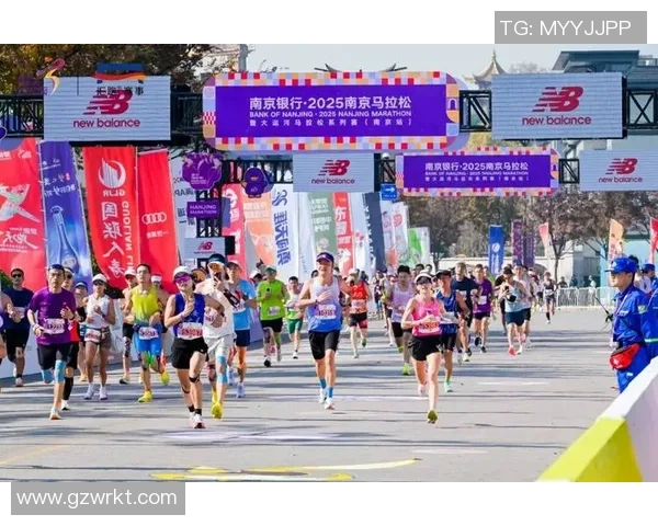 南京攀岩队在城市马拉松中的拼搏与成长历程全景回顾