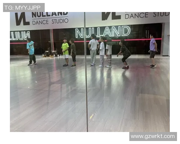 北京街舞队默契配合的魅力与挑战探讨